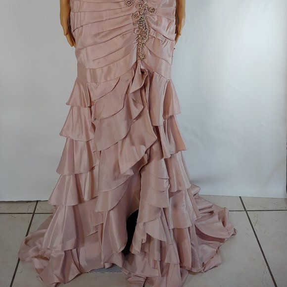 NWT Feriani Mermaid Style Formal Gown in Mauve - Picture 4 of 6
